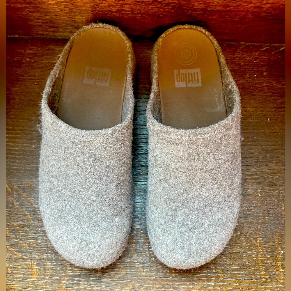 FitFlop Women's Shuv Felt Slipper Clog (size W9)